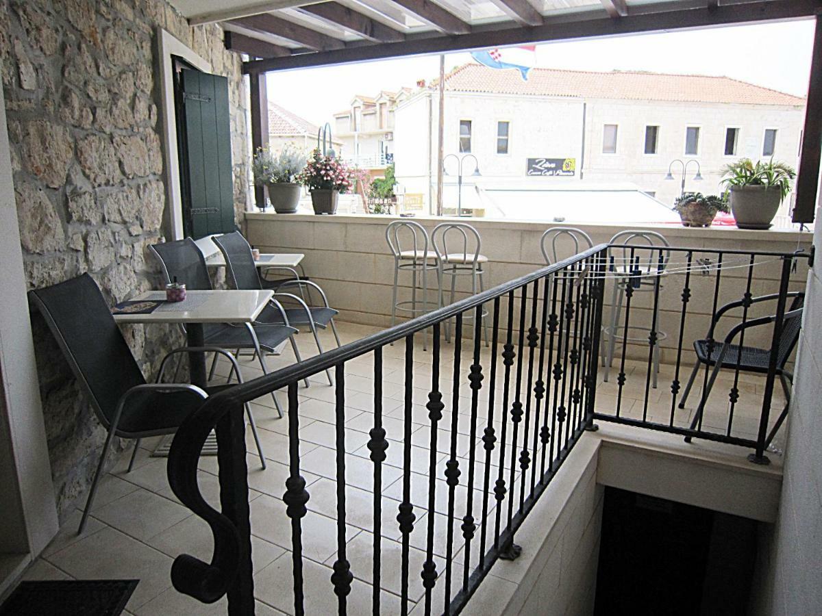 Guest House Paola Primošten Exterior foto